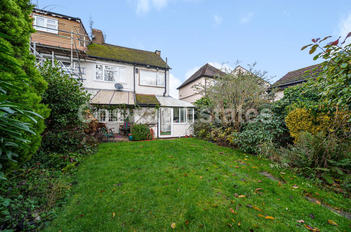 Brockenhurst Gardens, London